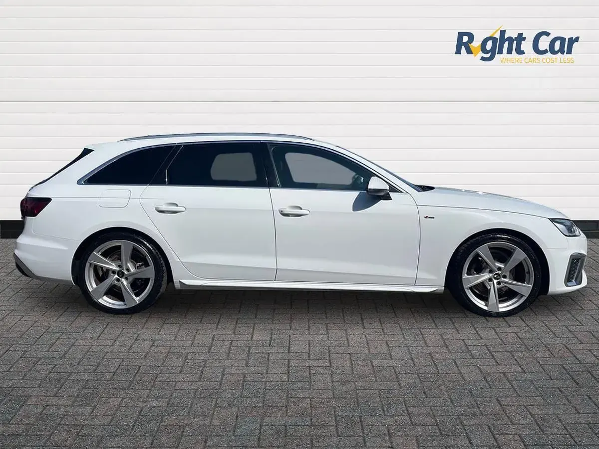 Used Audi A4 S-Line 150 HP (110 kW) 2023 White Estate