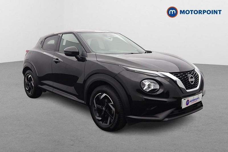 Black Used 2023 Nissan Juke N-Connecta SUV | £14,999 (Fair price) - Image 1/4