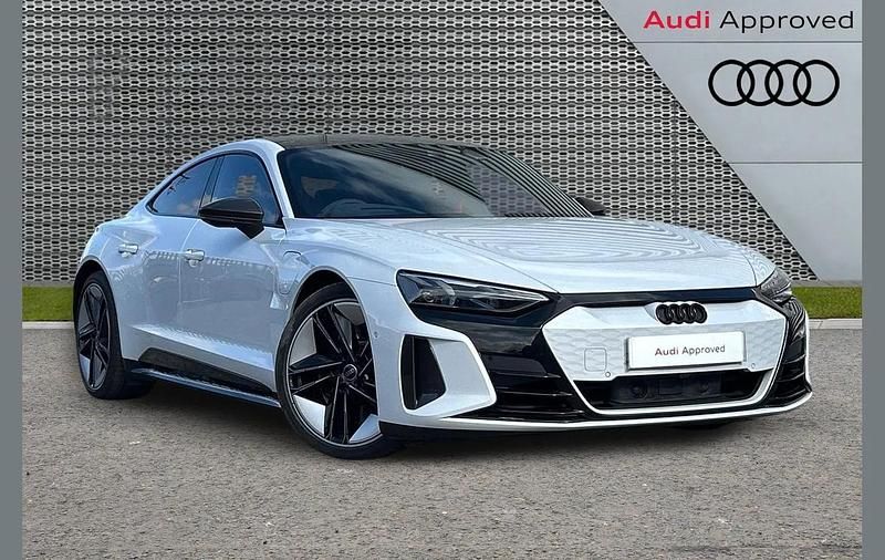 Used Audi e-tron GT quattro Comfort 475 kW (646 HP) 2023 Grey Sedan