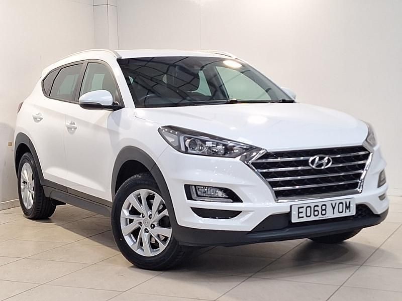 Used Hyundai Tucson SE 132 HP (97 kW) 2018 White SUV