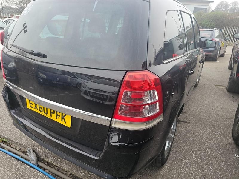 Used Vauxhall Zafira 120 HP (88 kW) 2010 Black MPV