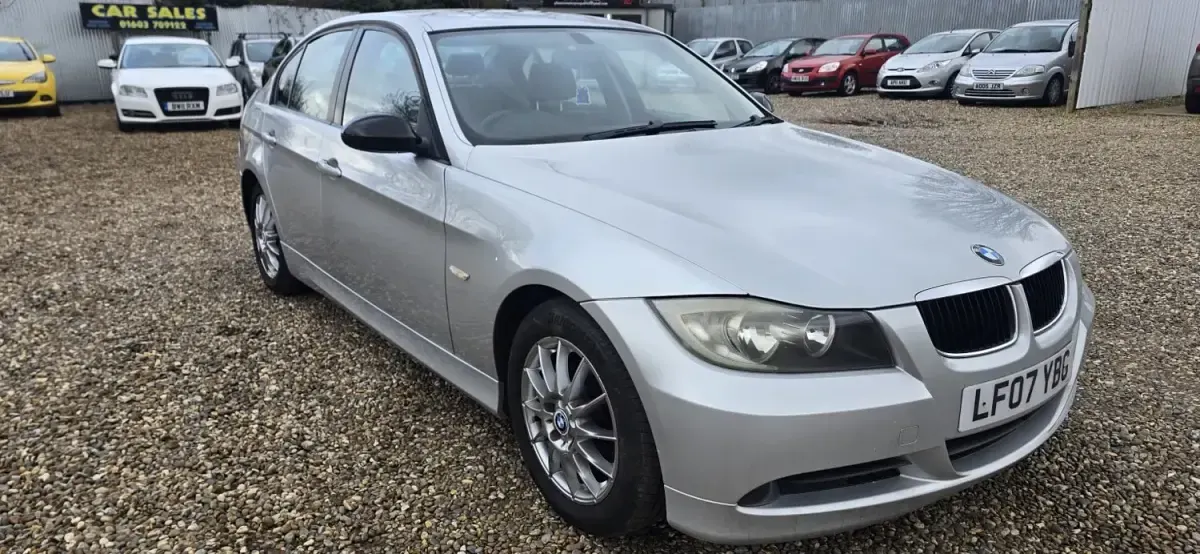 Begagnad BMW 320 2007 Silver Sedan