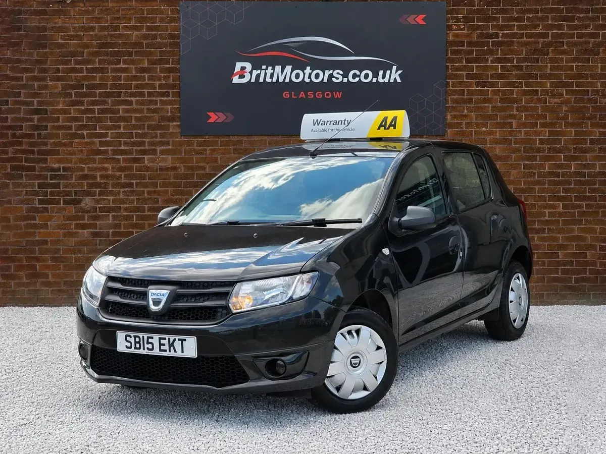 Used Dacia Sandero Ambiance 75 HP (55 kW) 2015 Black Hatchback