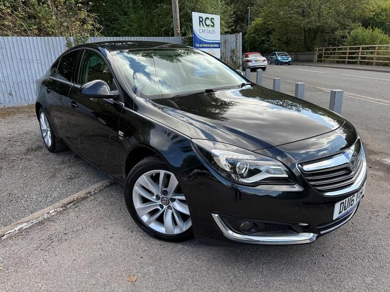 Black Used 2016 Vauxhall Insignia SRi Hatchback | £6,499 (Fair price) - Image 1/4