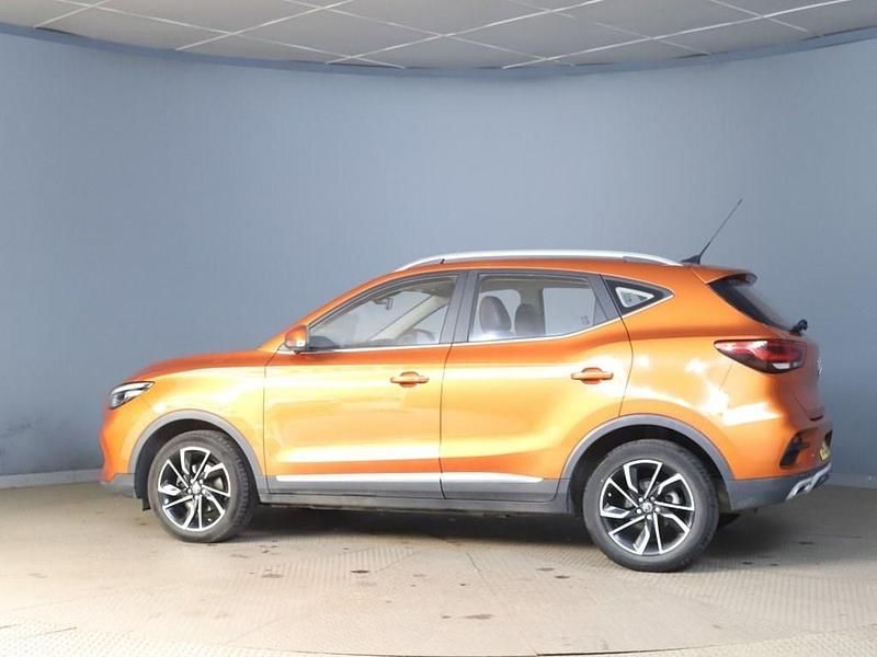 Used MG ZS Exclusive 111 HP (81 kW) 2022 Orange SUV