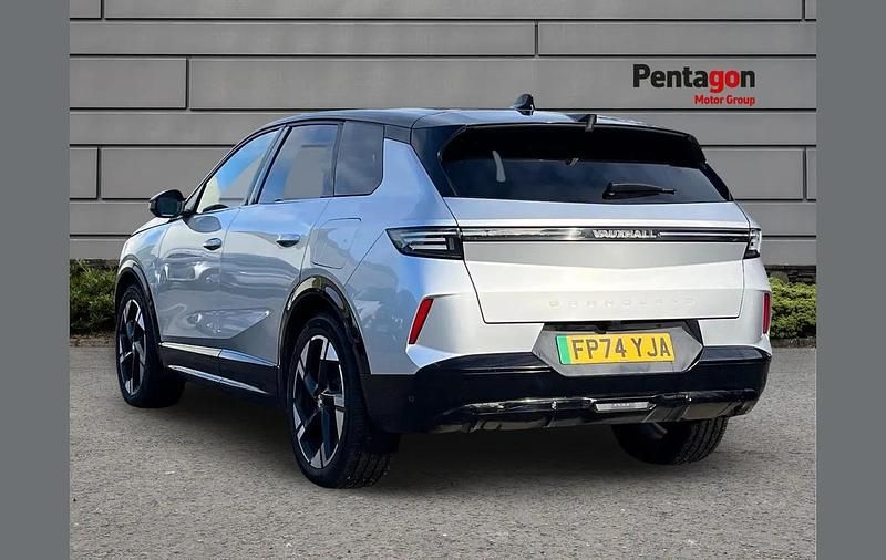 Used Vauxhall Grandland Ultimate 157 kW (214 HP) 2024 Grey SUV