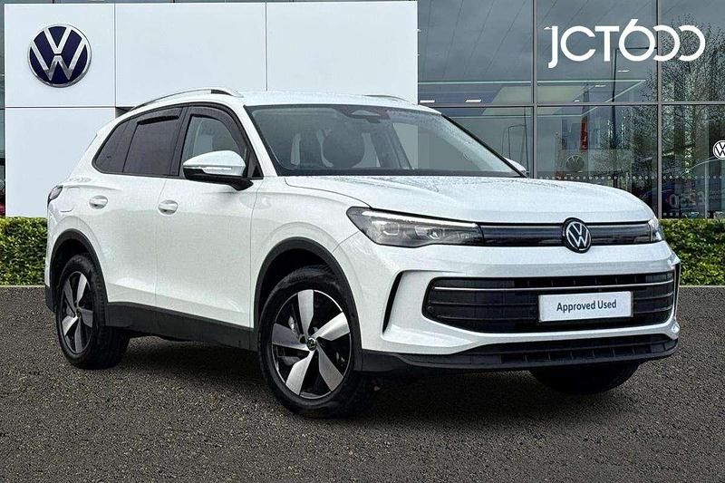 White Used 2024 VW Tiguan Match SUV | £30,745 (Expensive) - Image 1/4