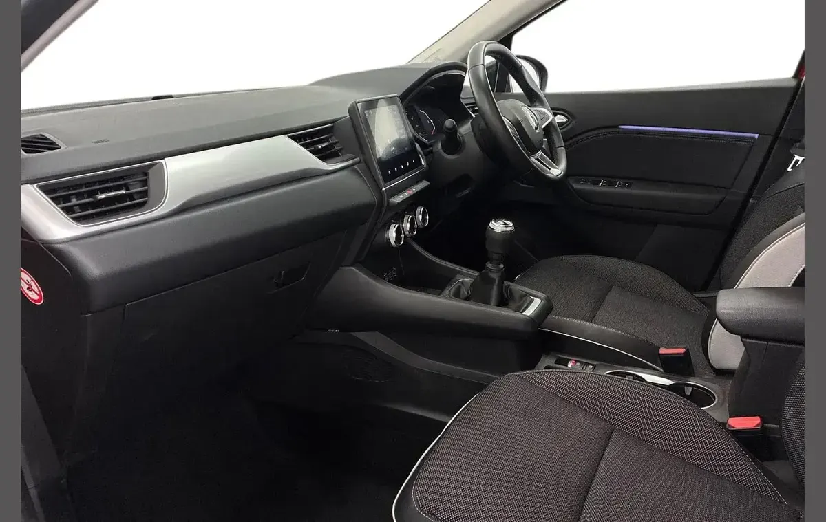 Used Renault Captur Techno 91 HP (66 kW) 2023 Flame red  SUV