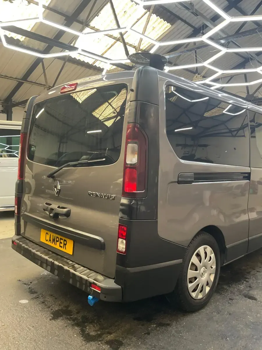 Gebraucht Renault Trafic Business 2017 Grau Van / Kleinbus