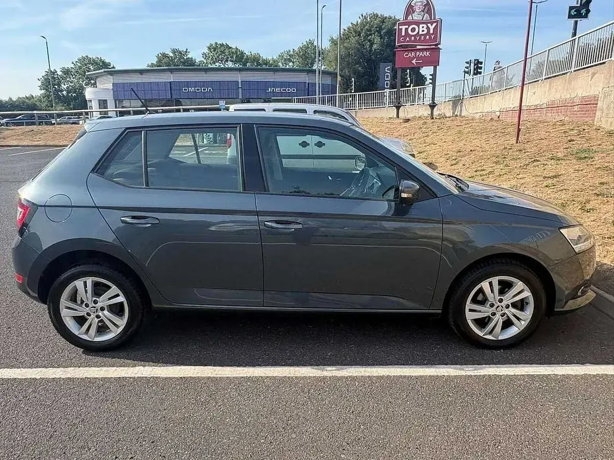 Used Skoda Fabia SE 44 HP (32 kW) 2021 Quartz grey metallic Hatchback