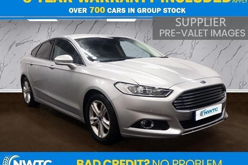 Used Ford Mondeo Titanium 180 HP (132 kW) 2015 Silver Hatchback