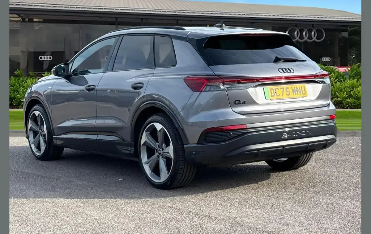 Used Audi Q4 e-tron Black Edition 210 kW (286 HP) 2026 Grey SUV