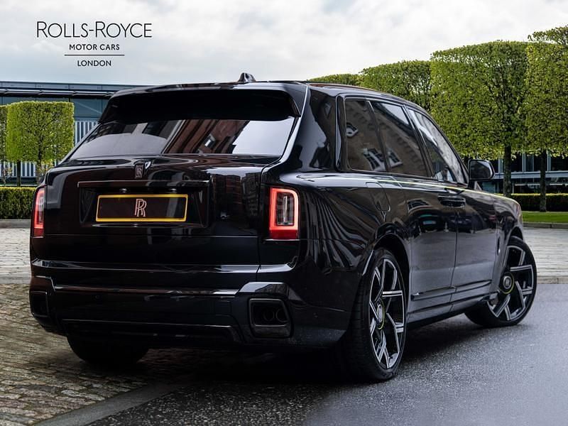 Used Rolls Royce Cullinan 571 HP (419 kW) 2025 Black SUV