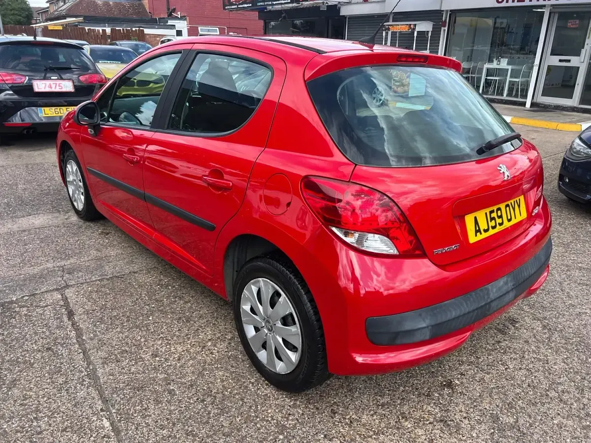 Used Peugeot 207 S 2009 Red Hatchback