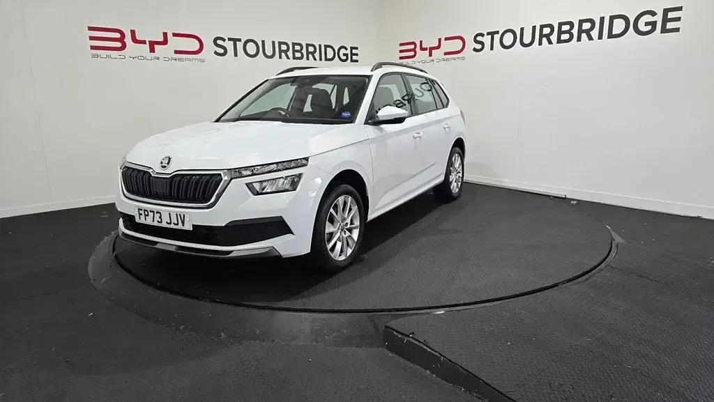 Used Skoda Kamiq SE 2023 White SUV