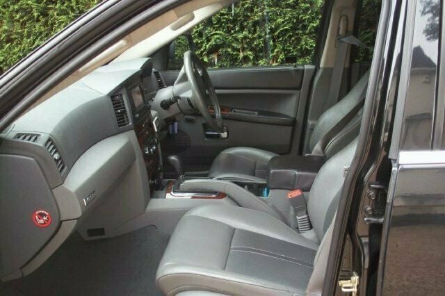 Used Jeep Grand Cherokee 215 HP (158 kW) 2006 SUV