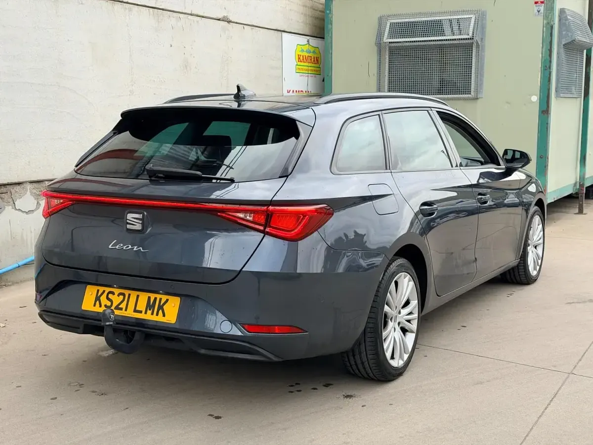 Used Seat Leon SE Dynamic 2021 Grey Estate