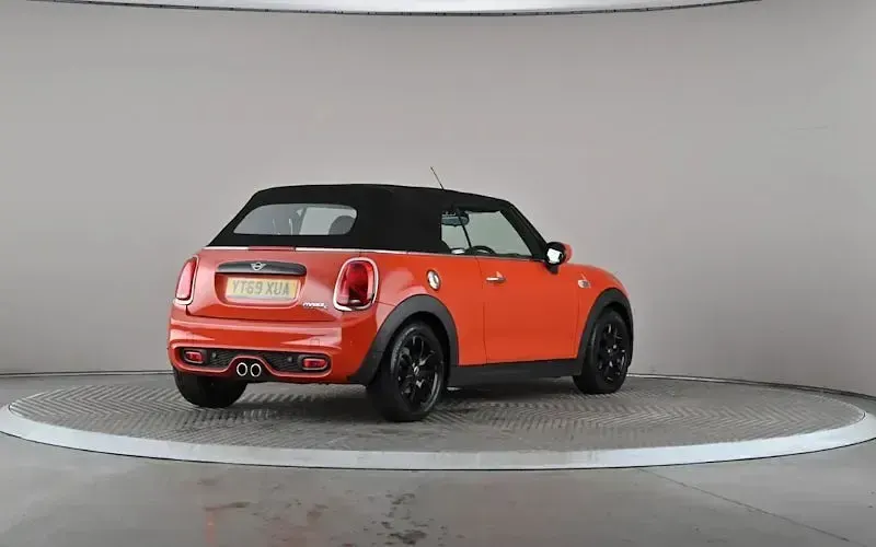 Used Mini Cooper S Cabriolet Classic 192 HP (141 kW) 2019 Orange Cabriolet