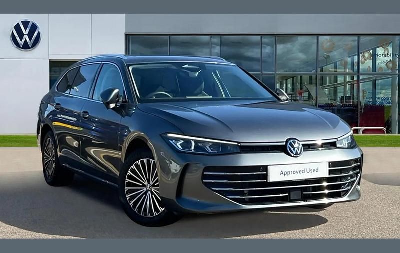 Used VW Passat Elegance 200 HP (147 kW) 2025 Grey Estate
