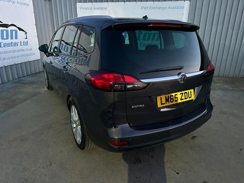 Used Vauxhall Zafira SRi 136 HP (100 kW) 2015 Grey MPV