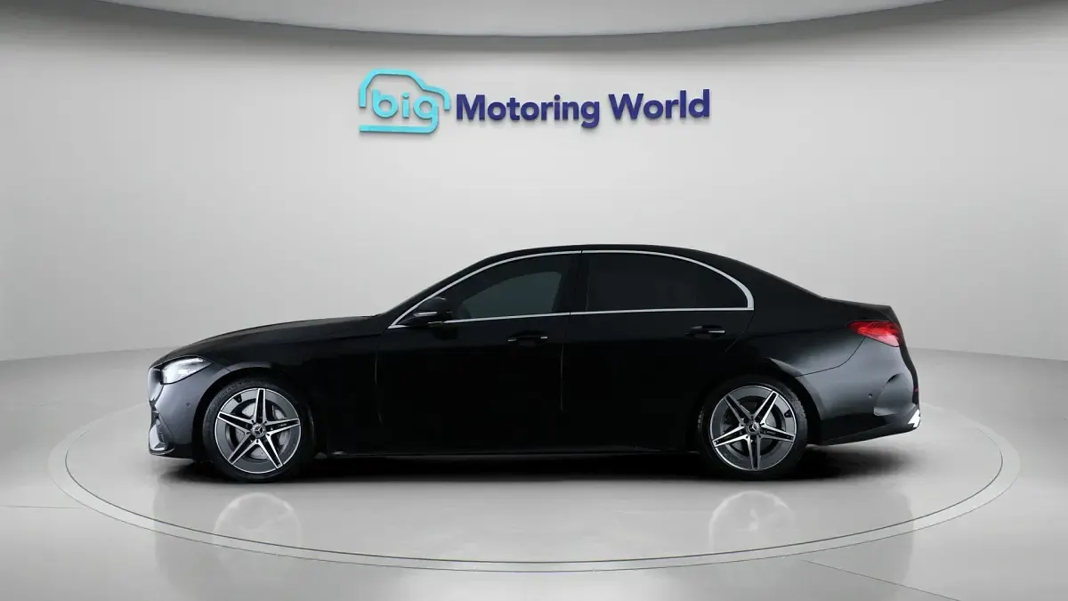 Used Mercedes C200 AMG line 201 HP (147 kW) 2024 Sedan