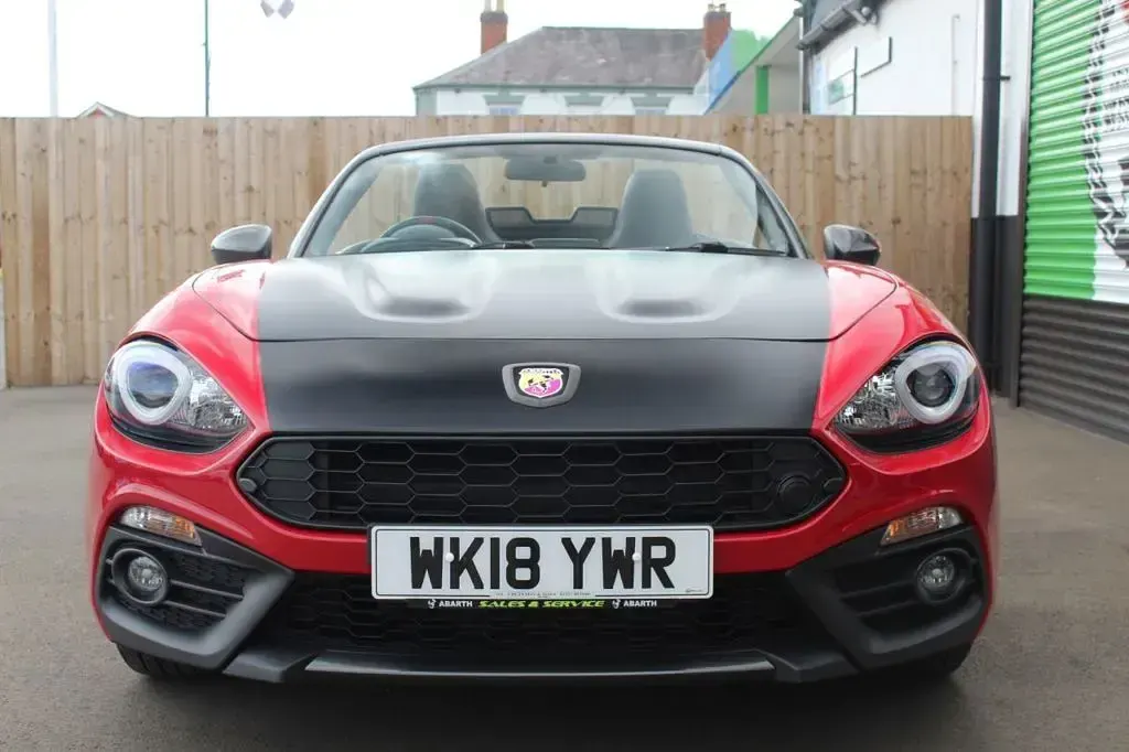 Used Abarth 124 Spider 170 HP (125 kW) 2018 Red Cabriolet