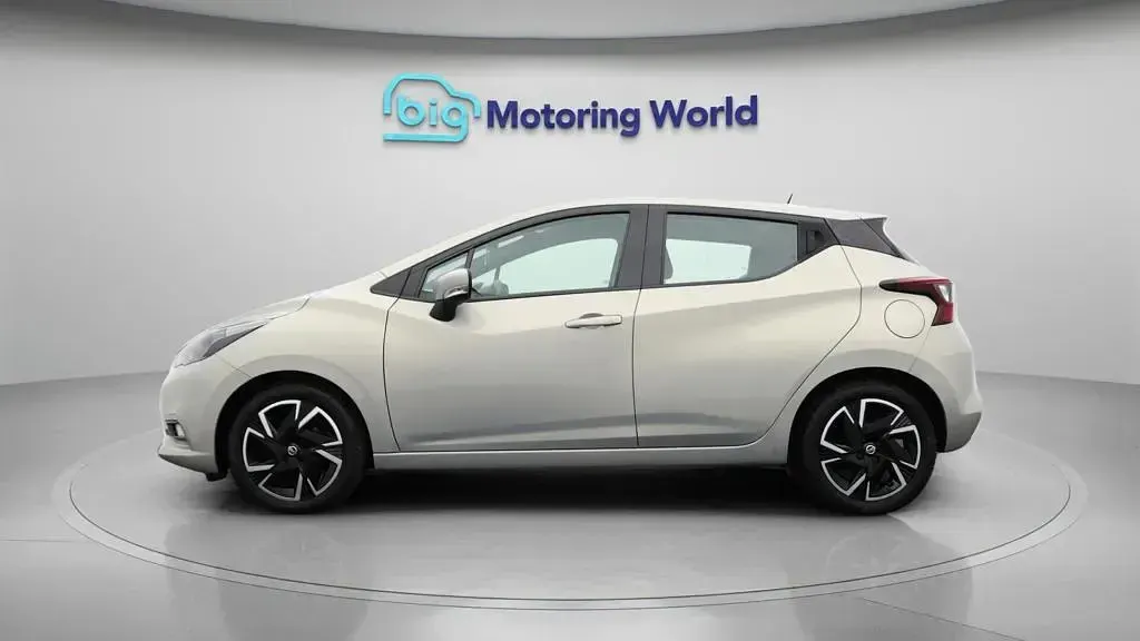 Used Nissan Micra Acenta 92 HP (67 kW) 2021 Silver Hatchback