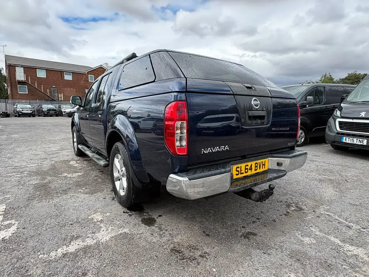 Used Nissan Navara Tekna 2014 Blue Pickup