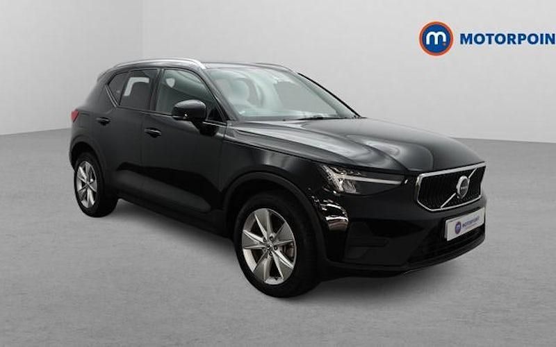 Used 2025 Volvo XC40 Core SUV | £21,649 (Super price) - Image 1/4