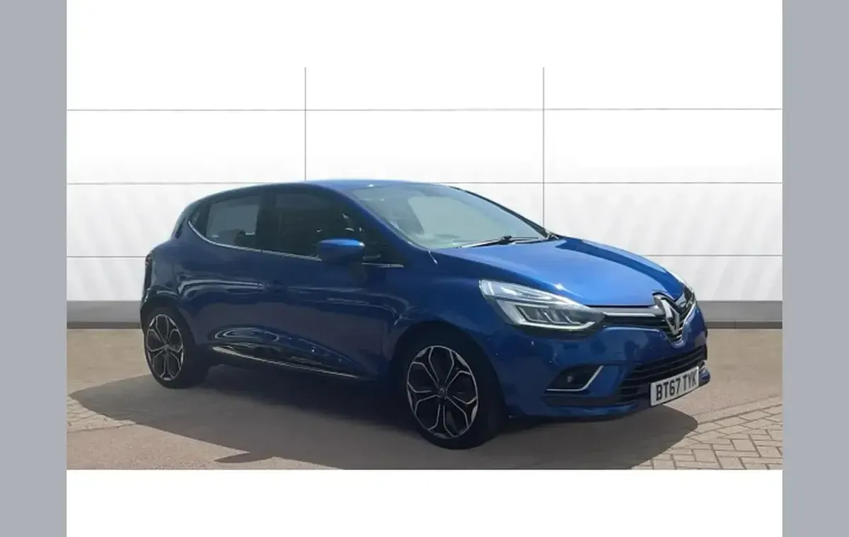 Used Renault Clio Dynamique 90 HP (66 kW) 2017 Hatchback