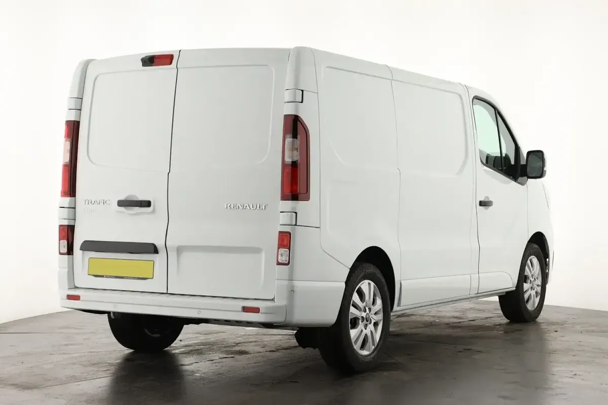 New Renault Trafic 2026 White