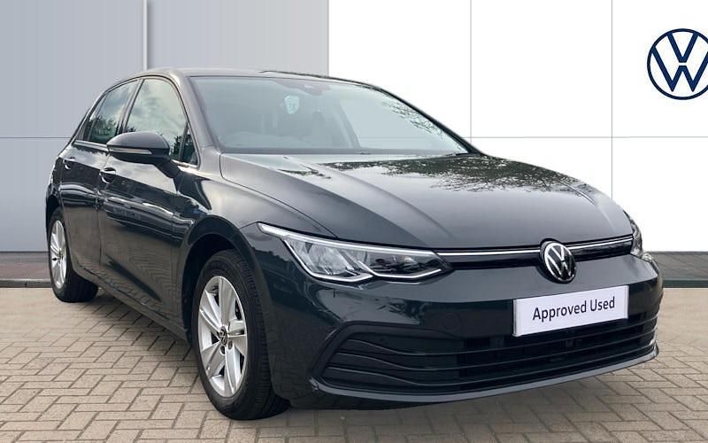 Used 2024 VW Golf VIII Life Hatchback | £16,321 (Super price) - Image 1/4