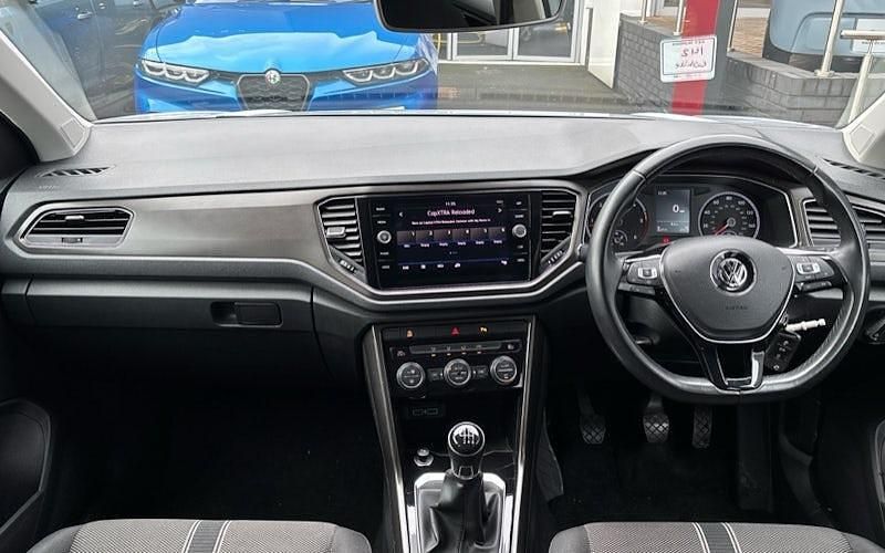 Used VW T-Roc Design 116 HP (85 kW) 2019 Blue SUV