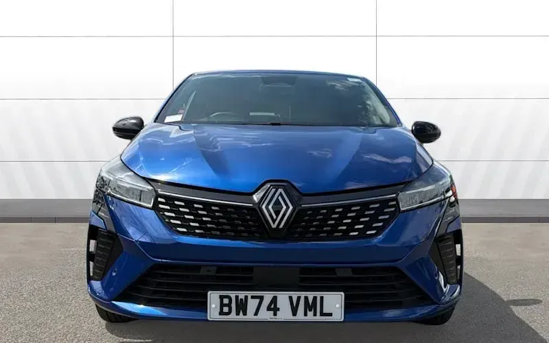 Used Renault Clio Techno 143 HP (105 kW) 2025 Blue Hatchback
