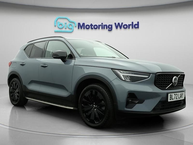 Grey Used 2022 Volvo XC40 Plus SUV | £25,000 (Fair price) - Image 1/4