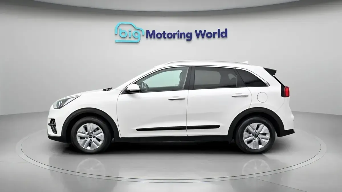 Used Kia Niro 2020 White SUV
