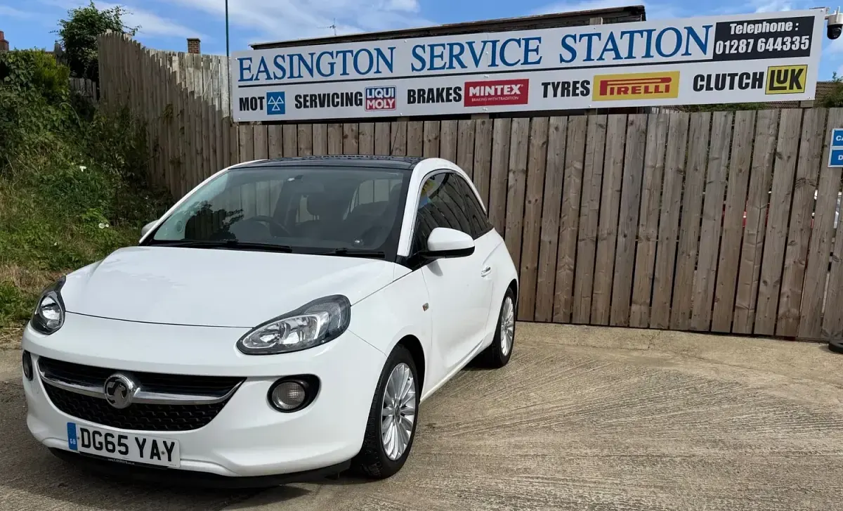 Used Vauxhall Adam Glam 2015 White Hatchback