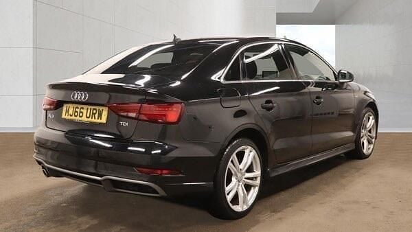 Begagnad Audi A3 S-Line 2016 Svart Sedan