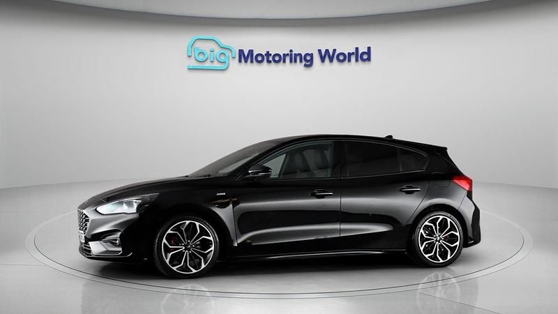 Used Ford Focus ST-Line X 125 HP (91 kW) 2018 Black Hatchback