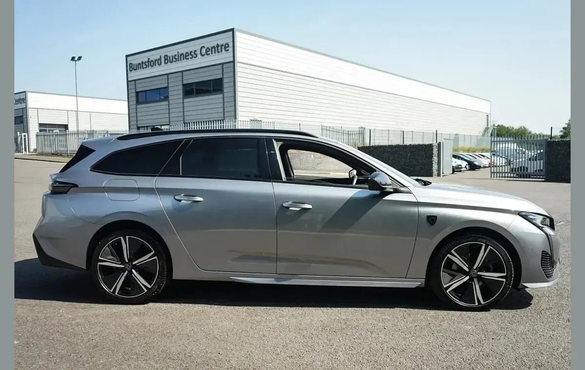 Used Peugeot 308 GTi 130 HP (95 kW) 2024 Grey Estate