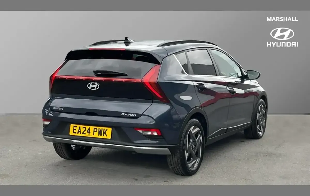 Usado Hyundai Bayon Premium 100 HP (73 kW) 2024 Cinzento SUV