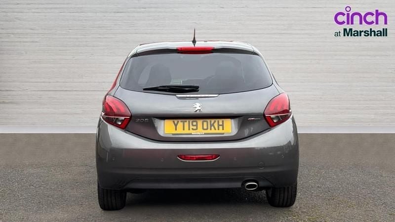 Used Peugeot 208 GT-line 109 HP (80 kW) 2019 Grey Hatchback