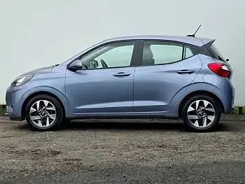 Used Hyundai i10 Advanced 67 HP (49 kW) 2024 Blue Hatchback