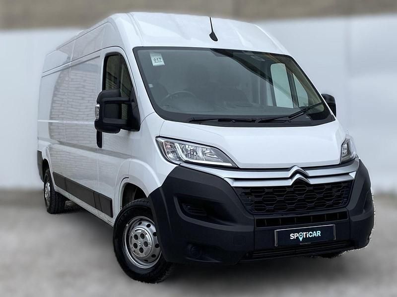 White Used 2022 Citroën Relay Van | £15,750 (Fair price) - Image 1/4