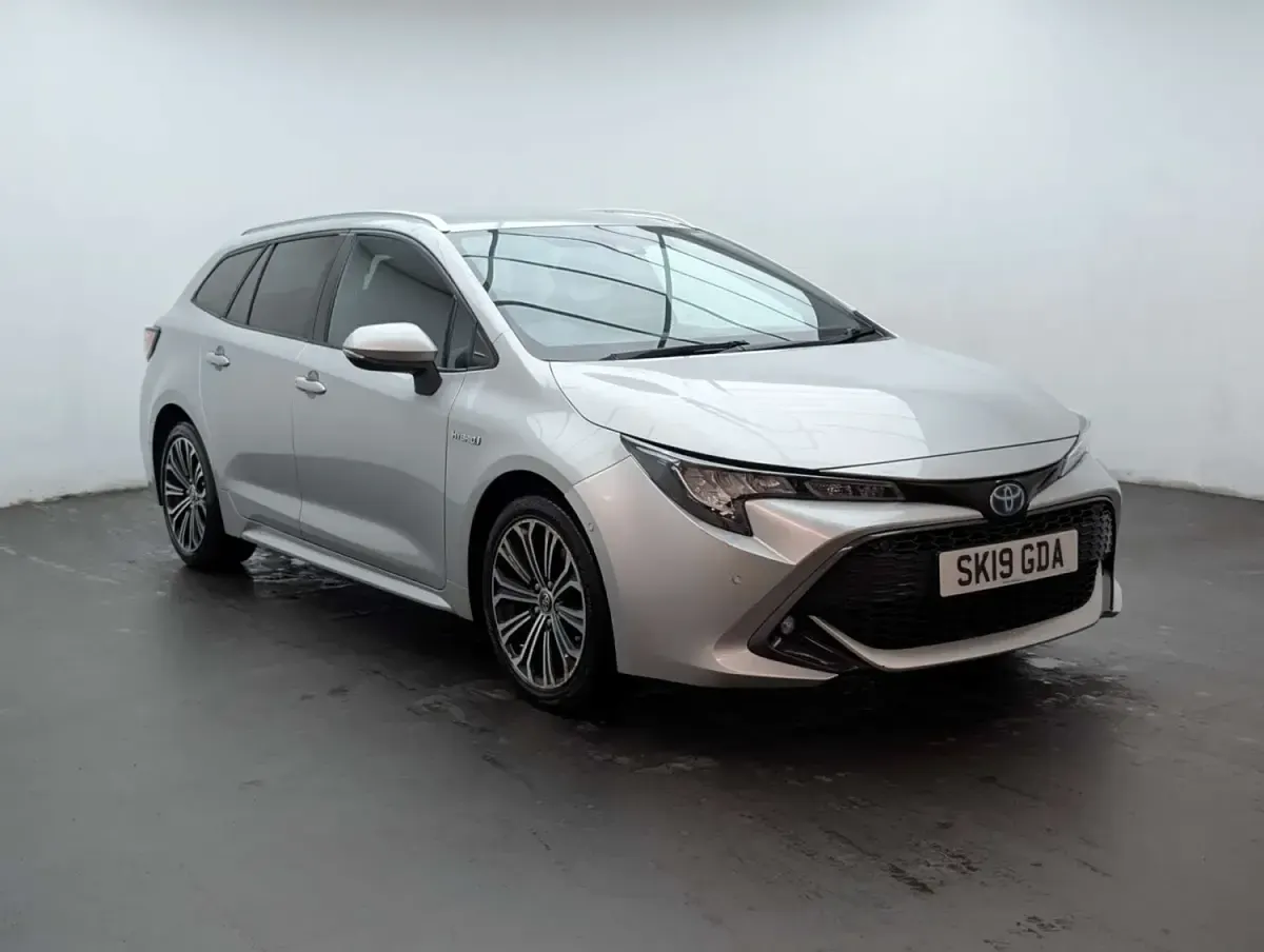 Second-hand Toyota Corolla Design 2019 Argintiu Break