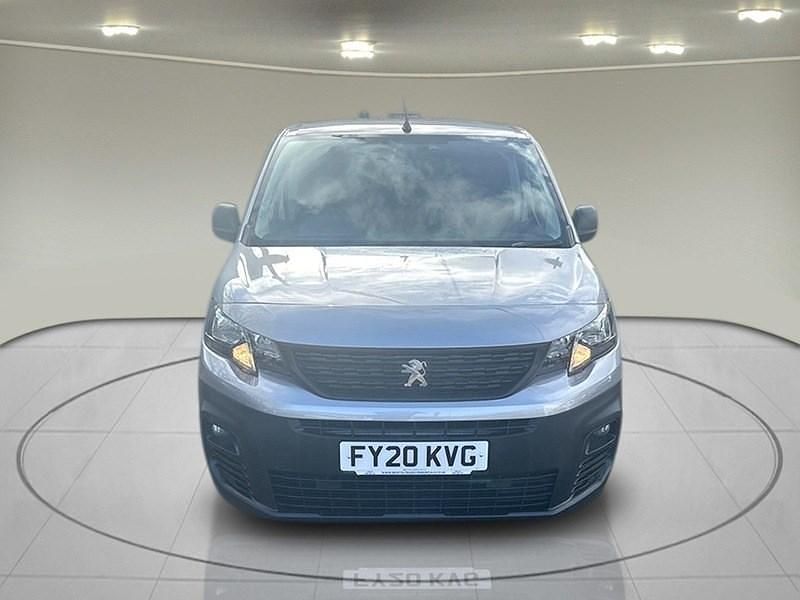 Used Peugeot Partner 131 HP (96 kW) 2020 Grey MPV