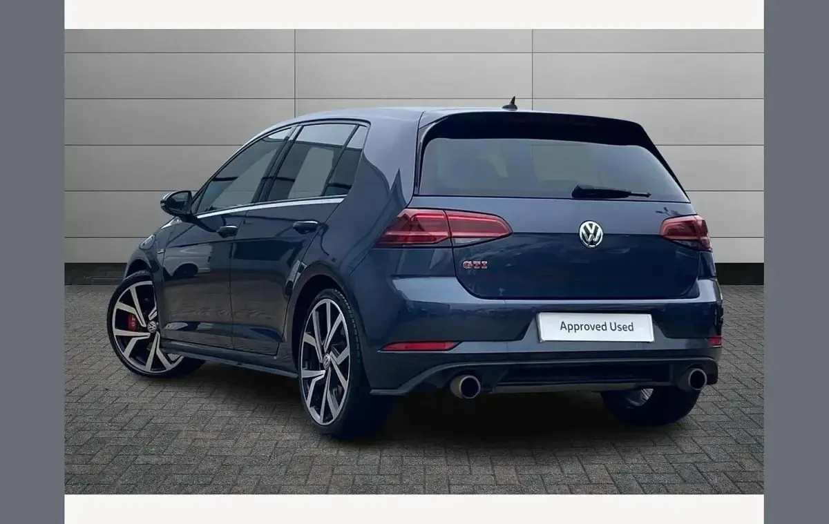 Used VW Golf VIII GTI 245 HP (180 kW) 2020 Isaac blue steel Hatchback
