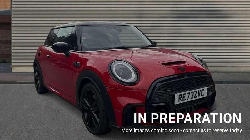 Chili red Used 2024 Mini Cooper S Premium Plus Hatchback | £25,492 (Fair price) - Image 1/4