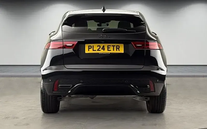 Używany Jaguar E-Pace R-Dynamic 204 KM (150 kW) 2024 Czarny SUV