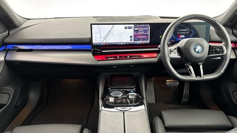 Used BMW i5 M Sport 246 kW (335 HP) 2024 White Sedan